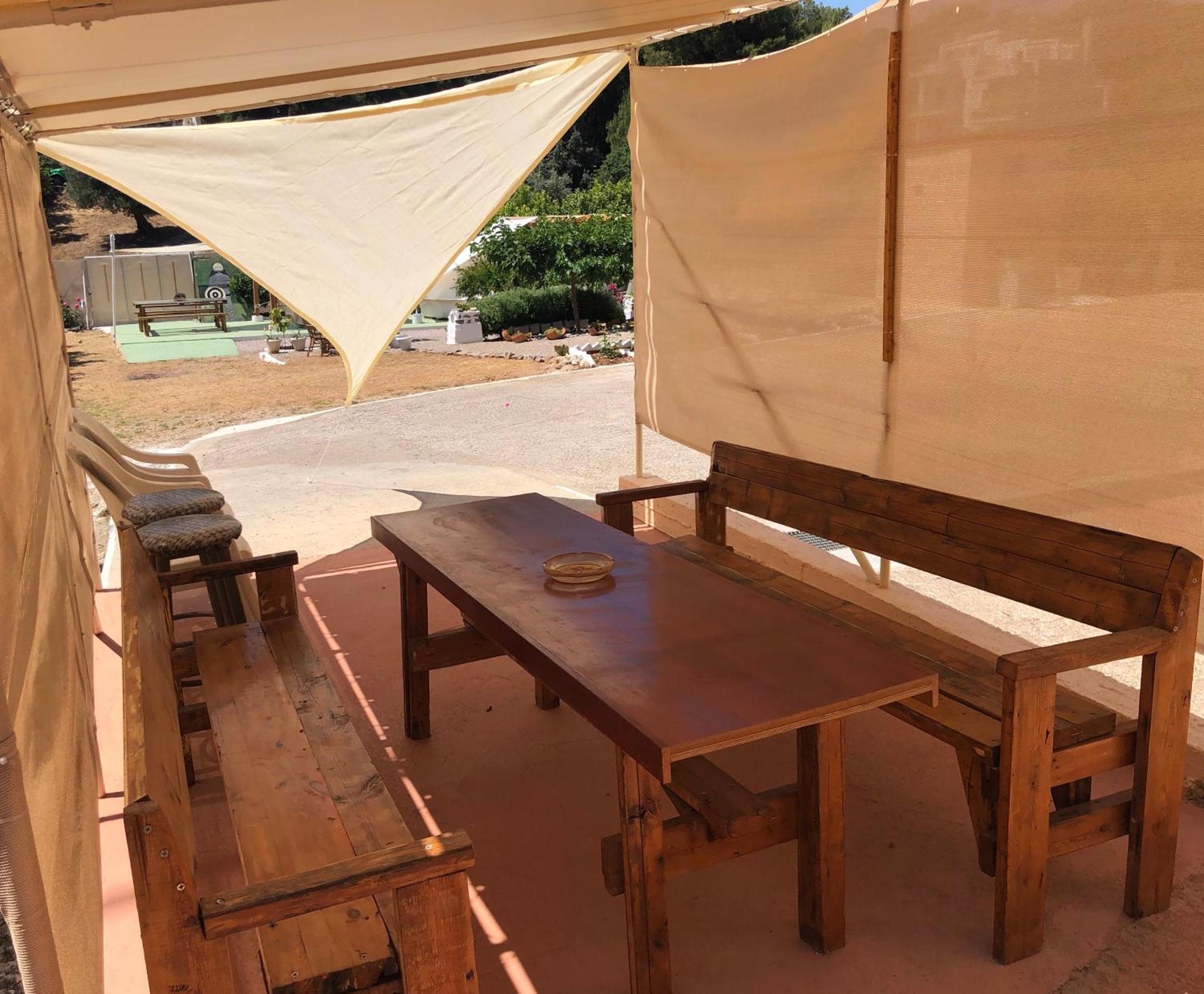 Converted Shed Studio & Garden Hanging Bed Pórto Ráfti Exteriör bild